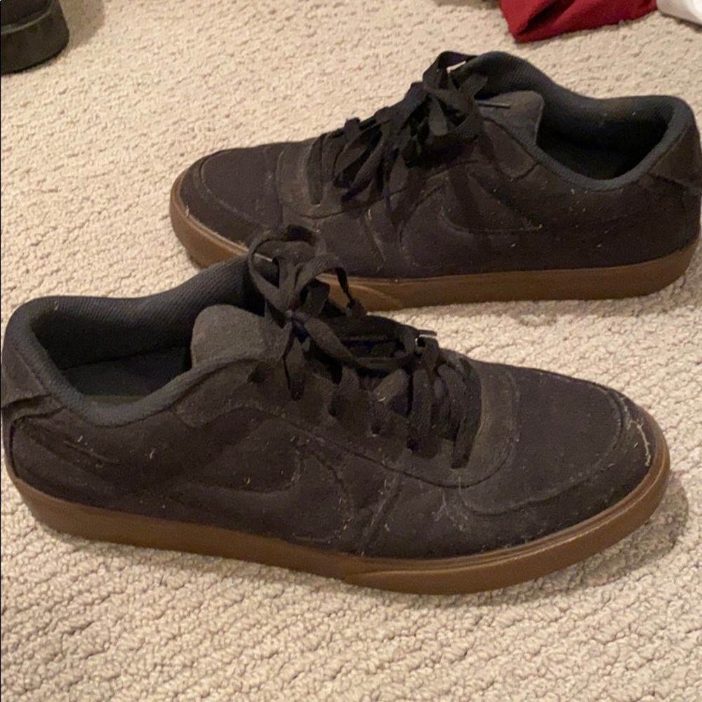 Nike black cloth shoe